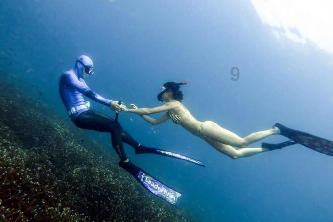 辽宁沈阳浑南区年味渐浓好戏美食齐登家大集采购年味