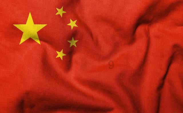 不懂时尚裤别乱穿,平坦小腹惹人羡慕,让小姐姐成为时尚达人
