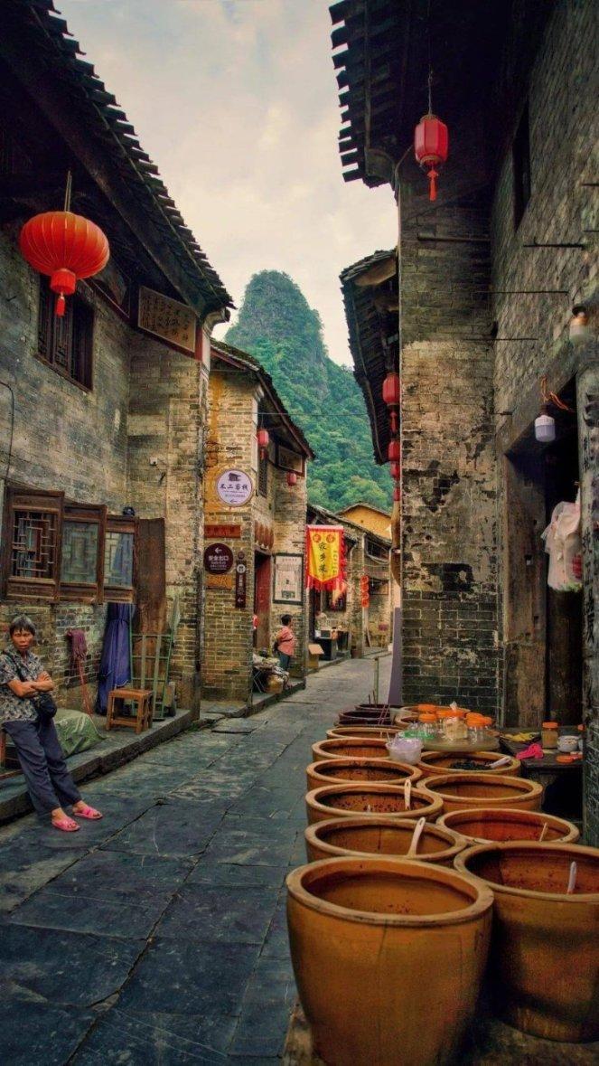 广西灵山:家政服务起纠纷 市场监管部门助消费者获赔
