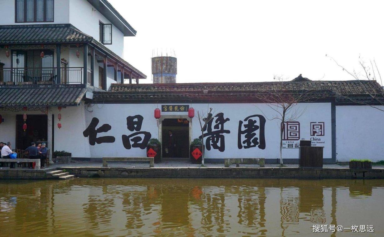限时特惠,全场畅享购物狂欢,买多送多